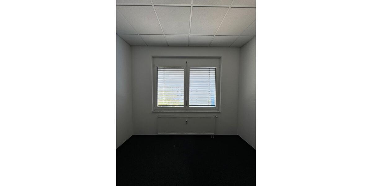 Gewerbeobjekt Langenfeld (Rheinland) - 11&euro; | Angebot:24763357