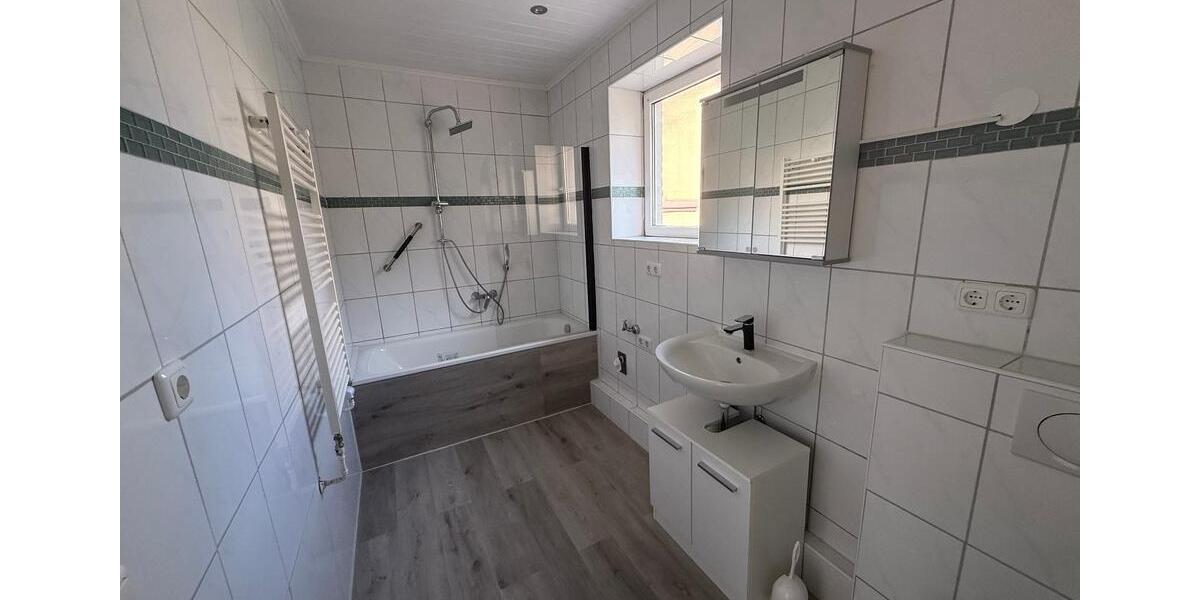 Etagenwohnung Mülheim an der Ruhr Menden-Holthausen - 3.5 Zimmer, 76 m&sup2;, 165.000&euro; | Angebot:27514316