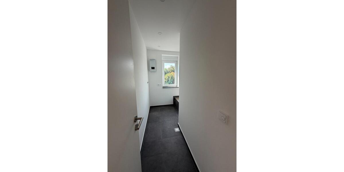Etagenwohnung Duisburg Rheinhausen - 3 Zimmer, 136 m&sup2;, 1.190&euro; | Angebot:27553924