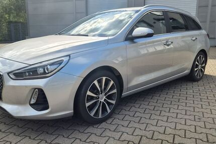 Hyundai i30 105.518 km 12.200 &euro; Essen 45329