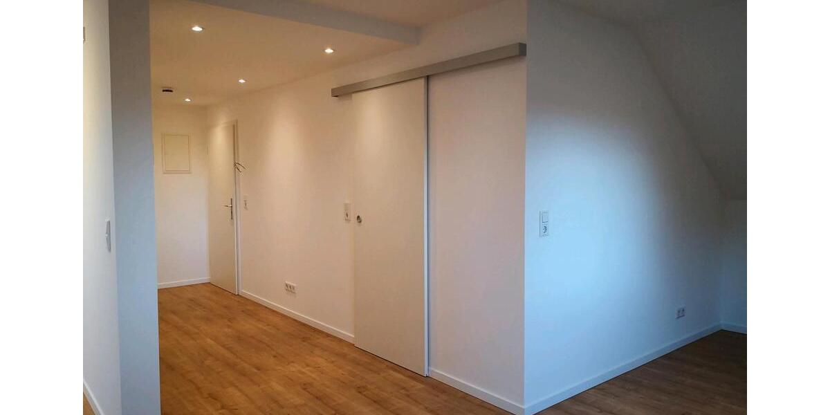 Dachgeschoßwohnung Mülheim an der Ruhr Dümpten - 2 Zimmer, 51 m&sup2;, 165.000&euro; | Angebot:27540996