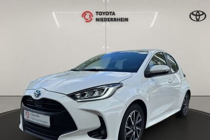 Toyota Yaris 16.800 km 19.888 &euro; Krefeld 47809