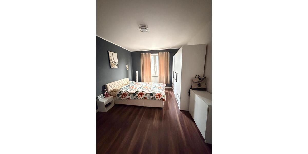 Etagenwohnung Duisburg Duisburg-Mitte - 2 Zimmer, 20 m&sup2;, 600&euro; | Angebot:25967574