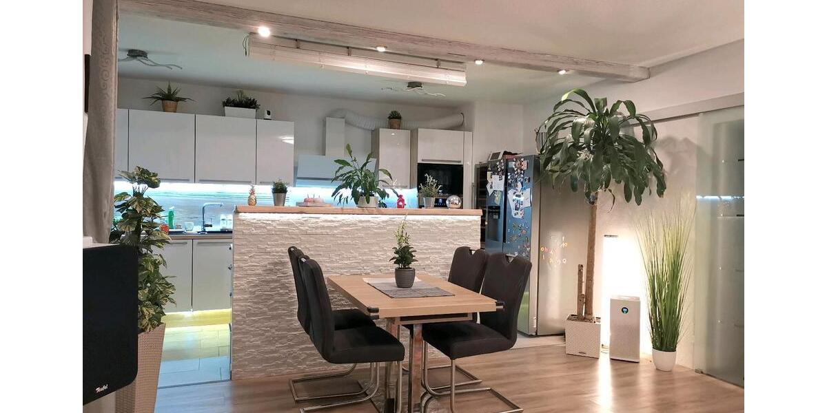 Etagenwohnung Krefeld Gartenstadt - 3 Zimmer, 82 m&sup2;, 215.000&euro; | Angebot:27178342