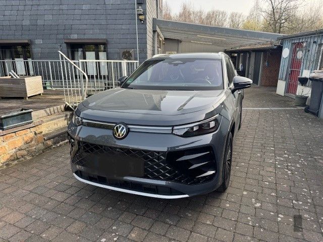 VW Tayron 11.300 km 50.999 &euro; Korschenbroich 41352