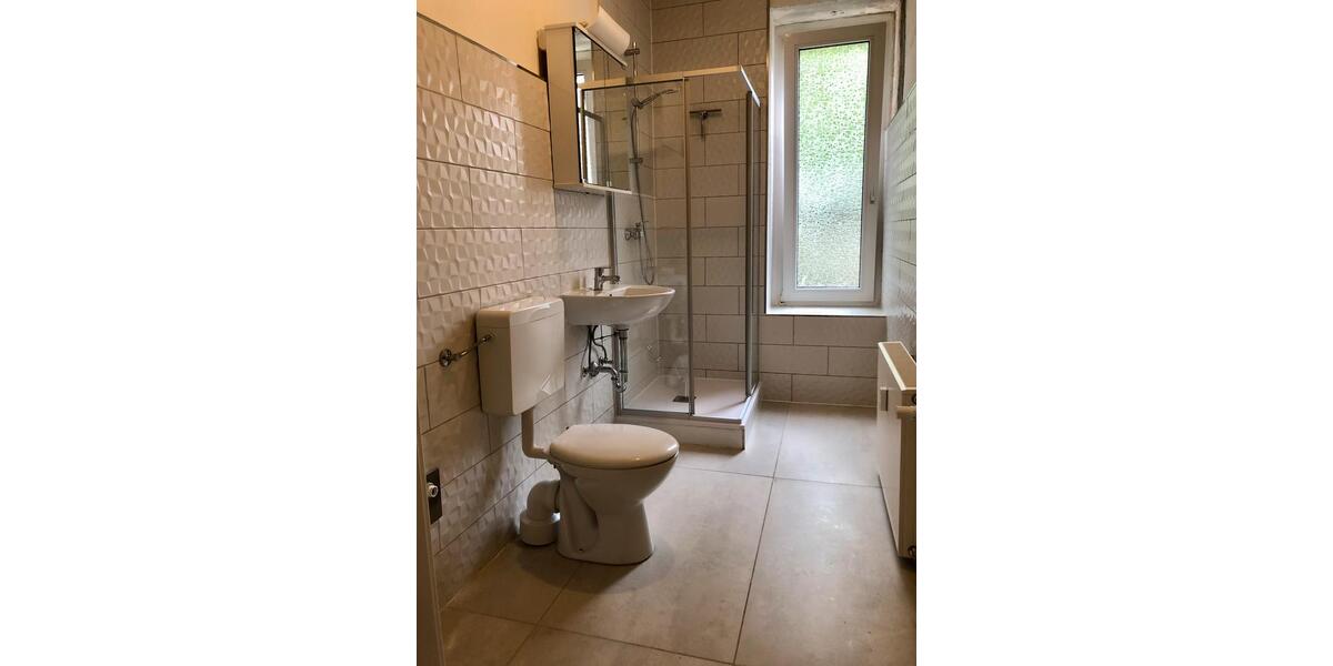 Etagenwohnung Solingen Mitte - 2 Zimmer, 70 m&sup2;, 185.900&euro; | Angebot:27457218