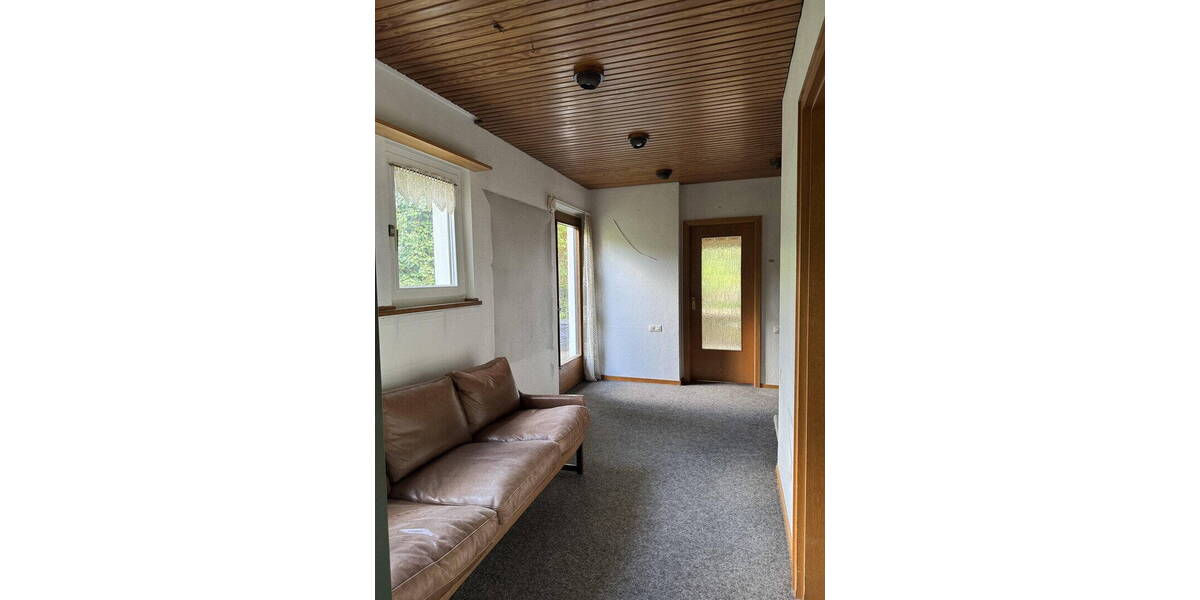 Einfamilienhaus Essen Bergerhausen - 8 Zimmer, 180 m&sup2;, 440.000&euro; | Angebot:26583846