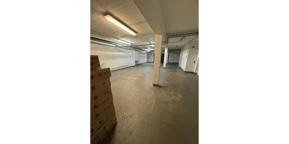 Gewerbeobjekt Düsseldorf Stadtbezirk 3 - 1.380&euro; | Angebot:24916667