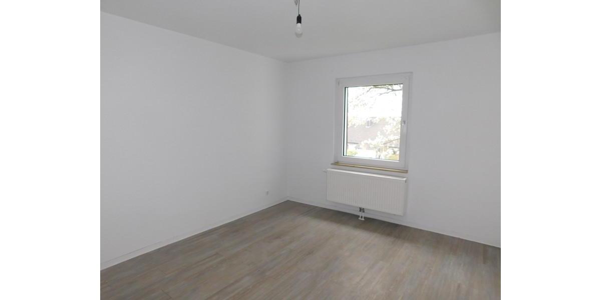 Erdgeschoßwohnung Essen Stadtbezirk VIII - 2 Zimmer, 42 m&sup2;, 400&euro; | Angebot:23883682