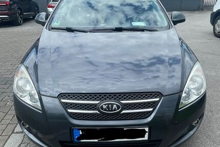 Kia ceed / Ceed 230.000 km 2.100 &euro; Duisburg 47051