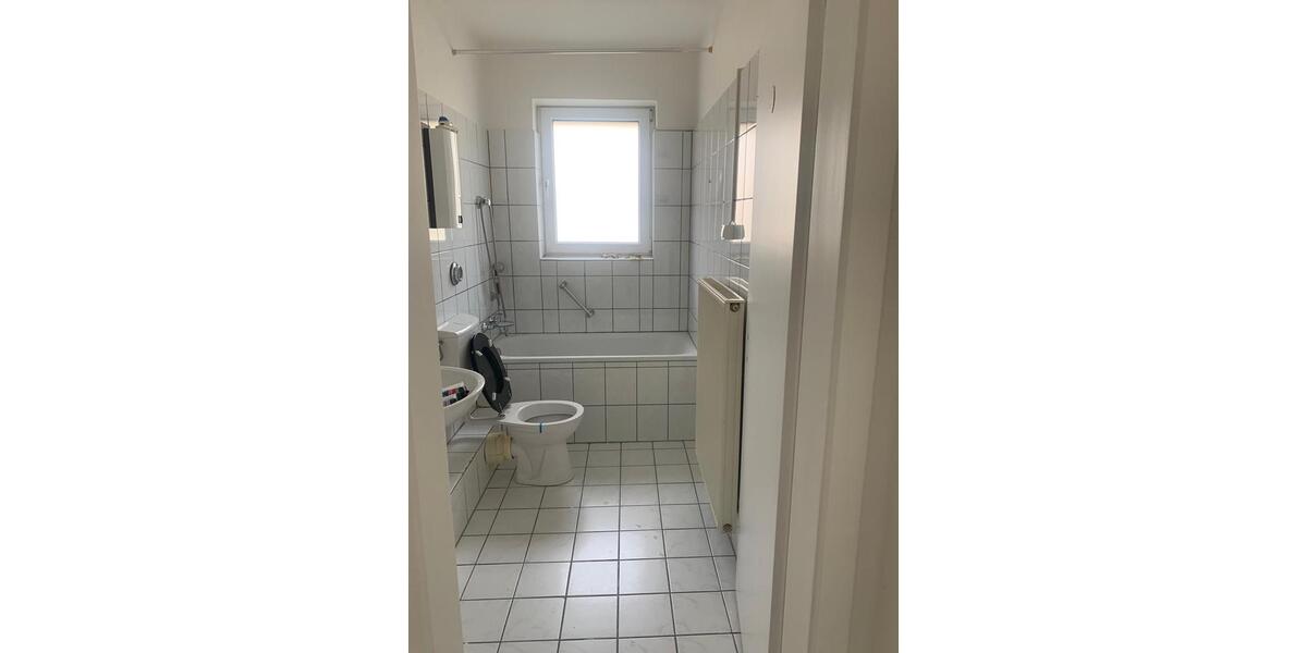 Erdgeschoßwohnung Essen Stadtbezirk III - 3 Zimmer, 68 m&sup2;, 800&euro; | Angebot:25947705