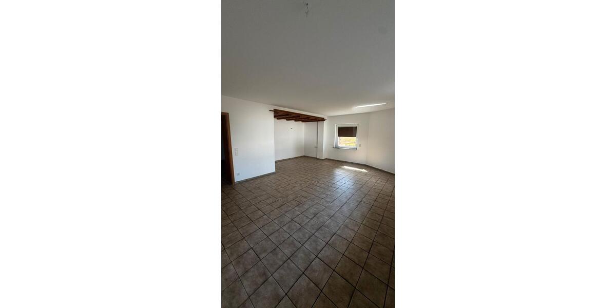 Erdgeschoßwohnung Ratingen Lintorf - 3.5 Zimmer, 85 m&sup2;, 850&euro; | Angebot:25990085