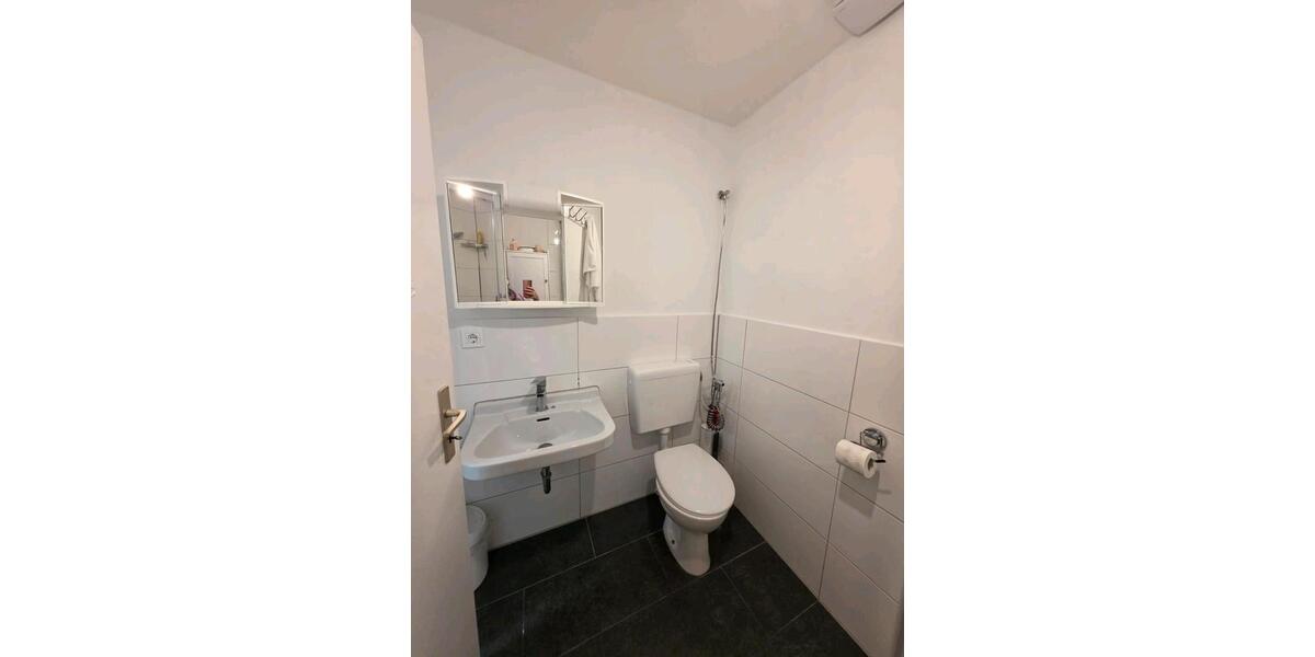 Dachgeschoßwohnung Wuppertal Gemarkung Langerfeld - 5 Zimmer, 120 m&sup2;, 230.000&euro; | Angebot:22881440