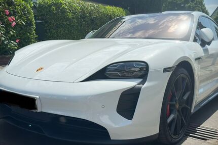 Porsche Taycan 14.884 km 82.900 &euro; Langenfeld 40764