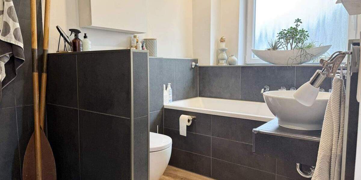 Etagenwohnung Neuss Furth-Mitte - 4 Zimmer, 86 m&sup2;, 269.000&euro; | Angebot:25687021