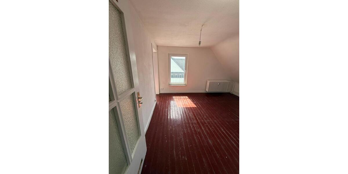 Dachgeschoßwohnung Duisburg Angerhausen - 3 Zimmer, 55 m&sup2;, 550&euro; | Angebot:27581279