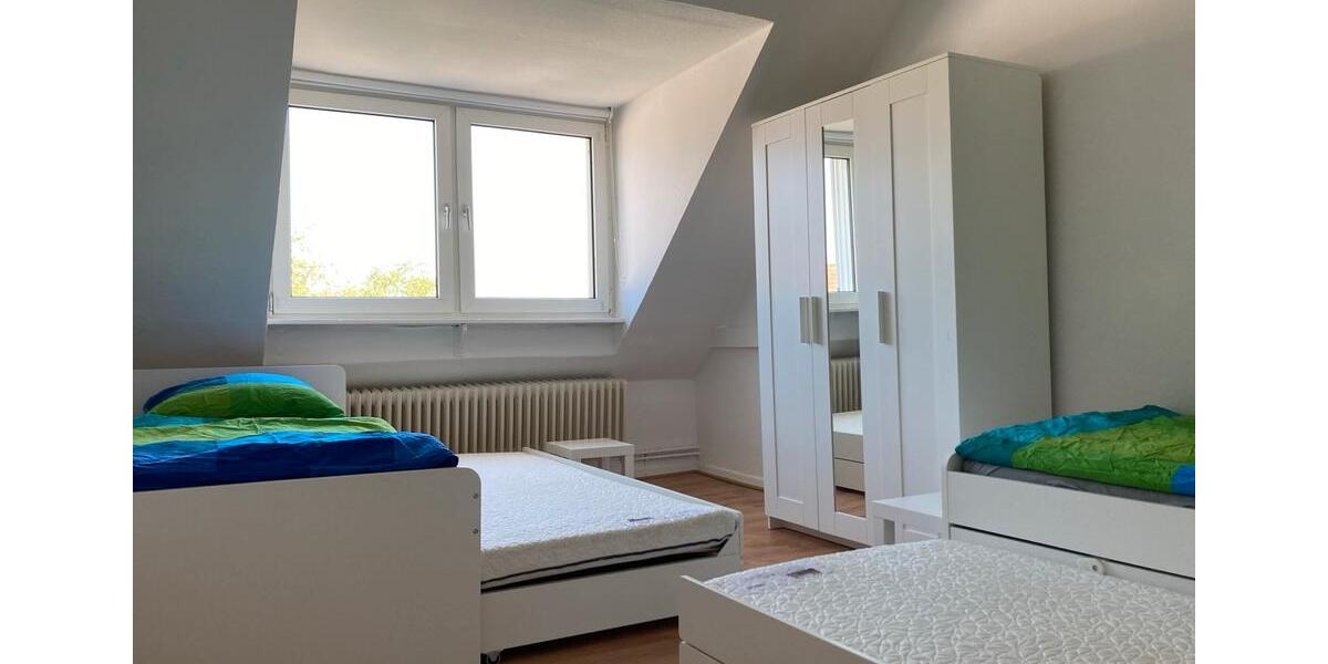 Etagenwohnung Wuppertal Gemarkung Vohwinkel - 4 Zimmer, 90 m&sup2;, 80&euro; | Angebot:24649180