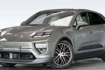 Porsche Macan 9.500 km 88.790 &euro; Solingen 42653