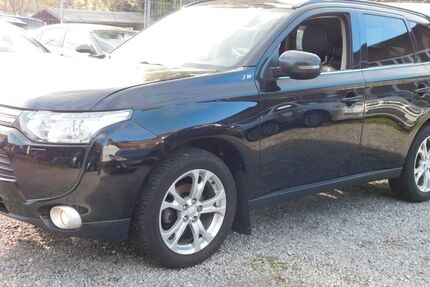 Mitsubishi Outlander 196.582 km 6.899 &euro; Mülheim 45473