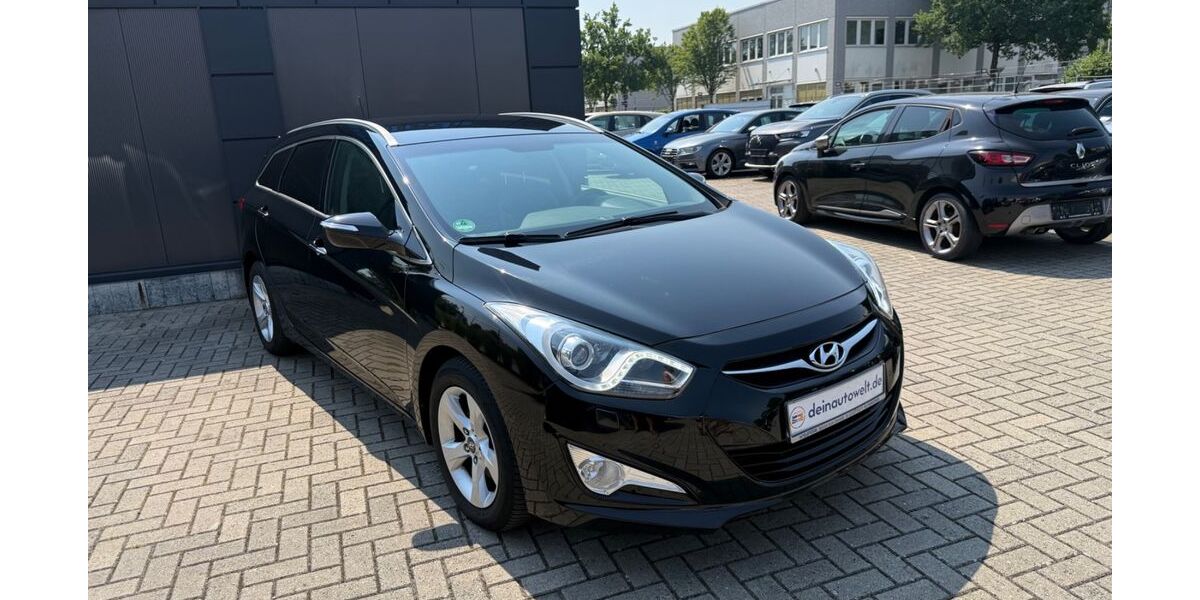 Hyundai i40 109.000 km 9.400 &euro; Dormagen 41540
