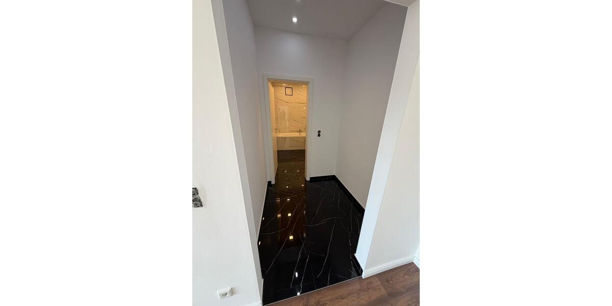 Dachgeschoßwohnung Düsseldorf Stadtbezirk 9 - 3 Zimmer, 130 m&sup2;, 2.450&euro; | Angebot:25792060