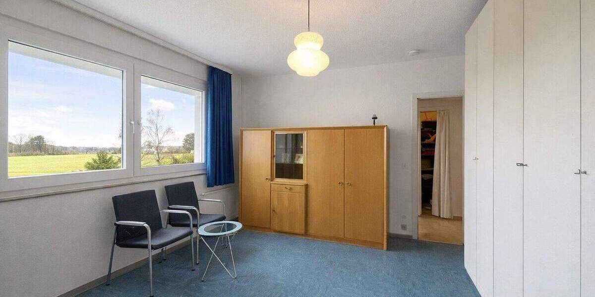 Etagenwohnung Solingen Gräfrath - 2 Zimmer, 63 m&sup2;, 149.000&euro; | Angebot:25909074