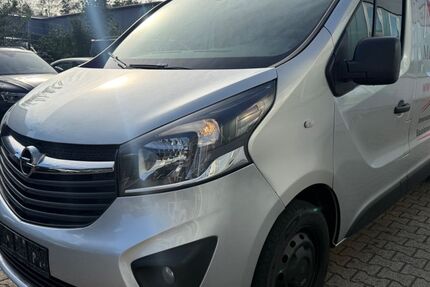 Opel Vivaro 219.000 km 8.150 &euro; Essen 45356