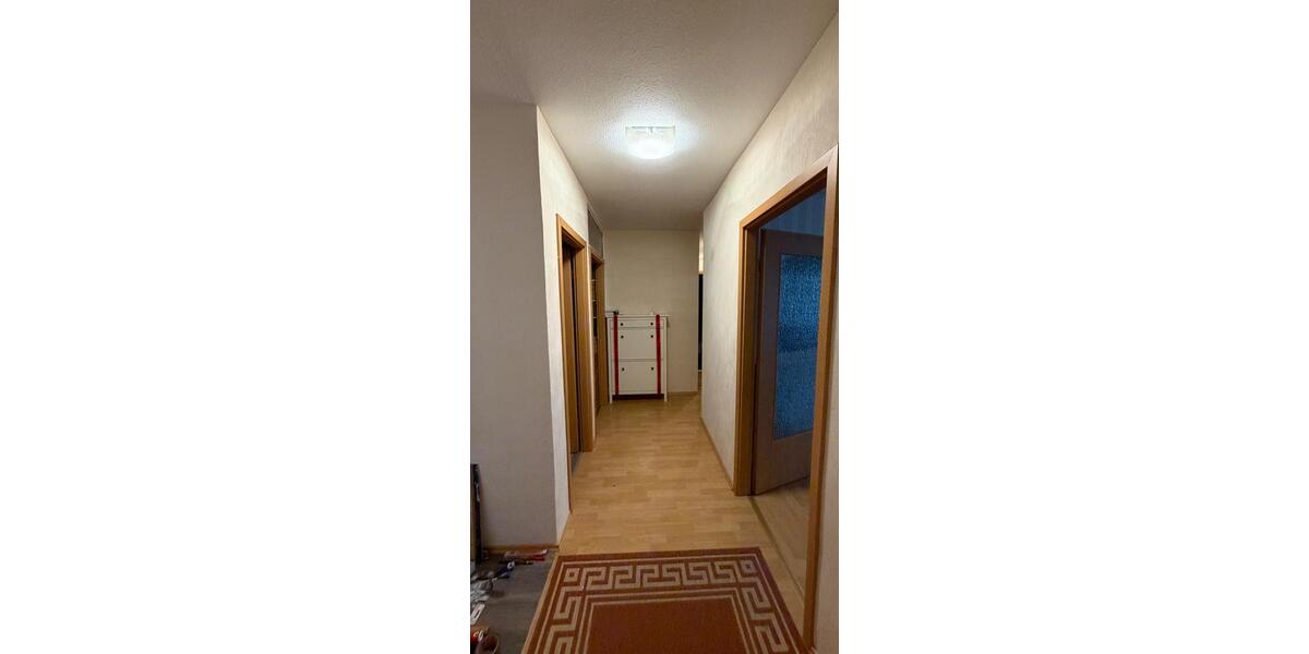 Erdgeschoßwohnung Düsseldorf Stadtbezirk 9 - 3 Zimmer, 98 m&sup2;, 1.700&euro; | Angebot:27551938