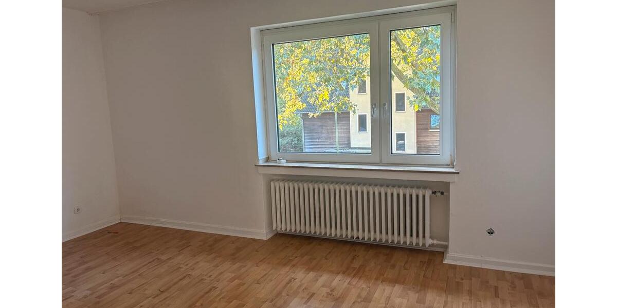 Etagenwohnung Essen Stadtbezirk VII - 2.5 Zimmer, 90 m&sup2;, 1.310&euro; | Angebot:27536564