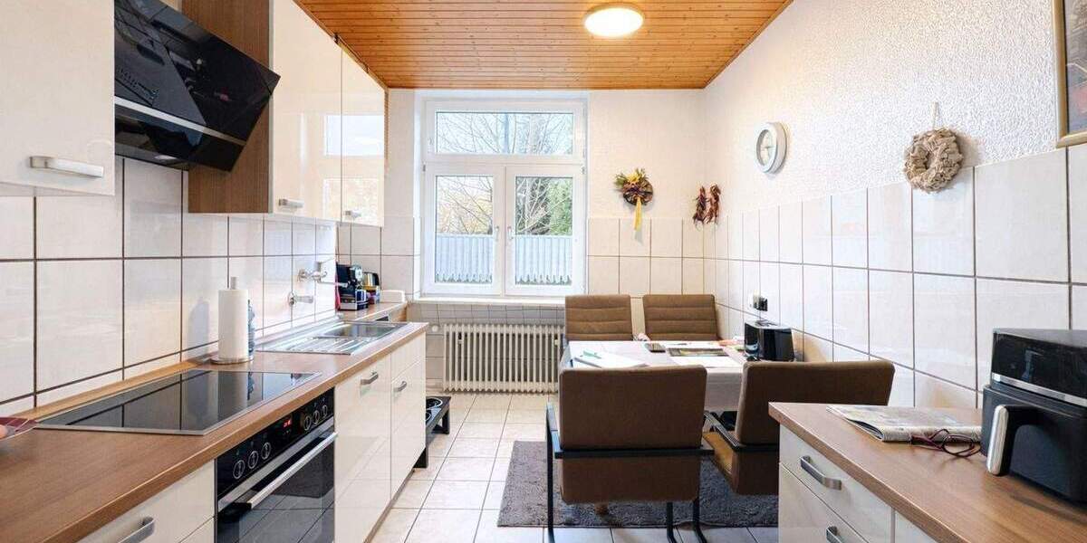 Etagenwohnung Gelsenkirchen Neustadt - 3 Zimmer, 80 m&sup2;, 550&euro; | Angebot:25970239