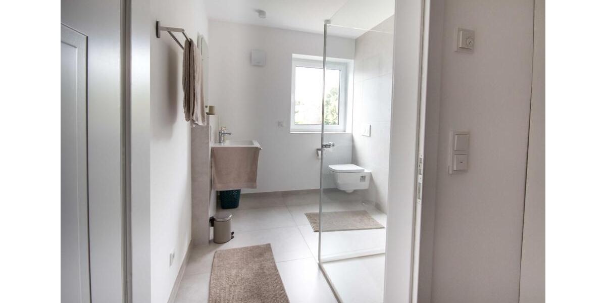 Etagenwohnung Düsseldorf Stadtbezirk 8 - 2.5 Zimmer, 74 m&sup2;, 1.450&euro; | Angebot:27536461
