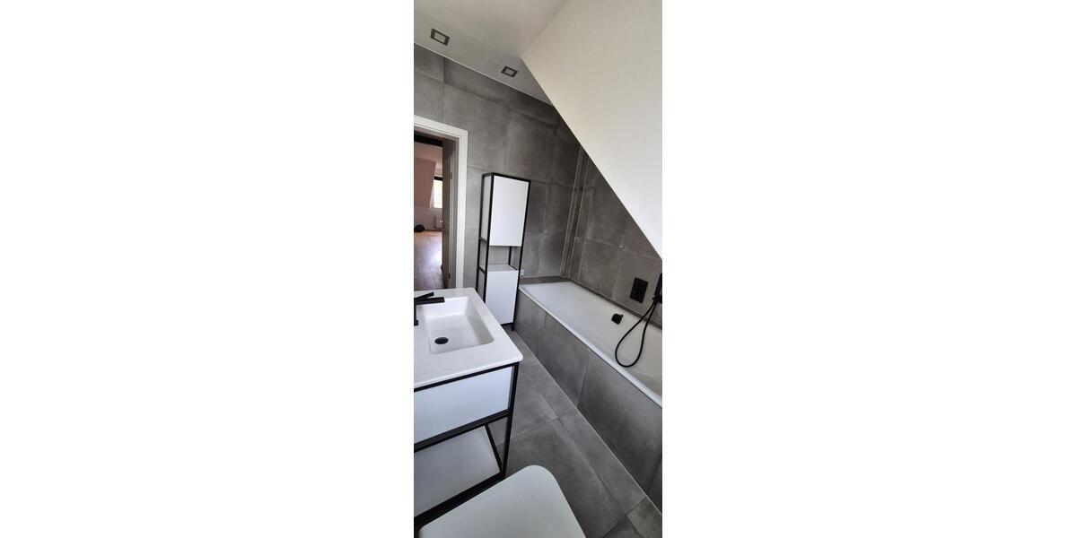 Maisonettenwohnung Krefeld Cracau - 3.5 Zimmer, 127 m&sup2;, 300.000&euro; | Angebot:27168891