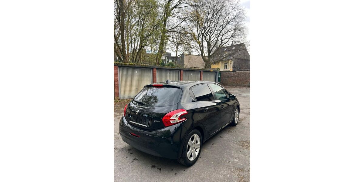 Peugeot 208 93.877 km 4.250 &euro; Wuppertal 42107