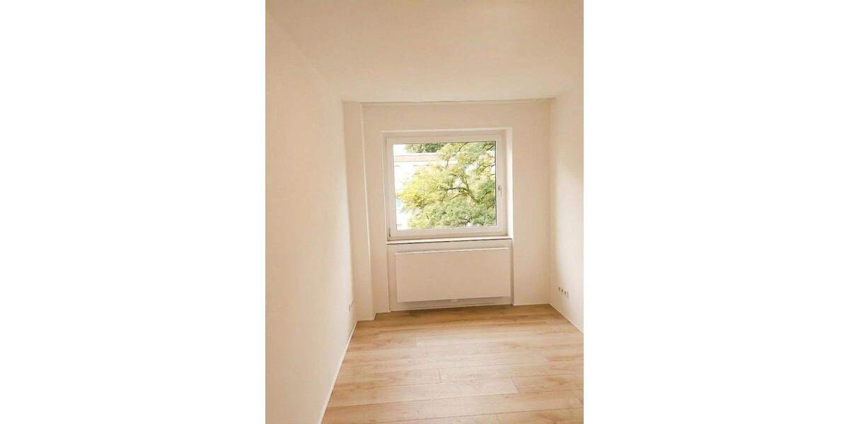 Etagenwohnung Düsseldorf Unterbach - 4 Zimmer, 88 m&sup2;, 350.000&euro; | Angebot:25906556