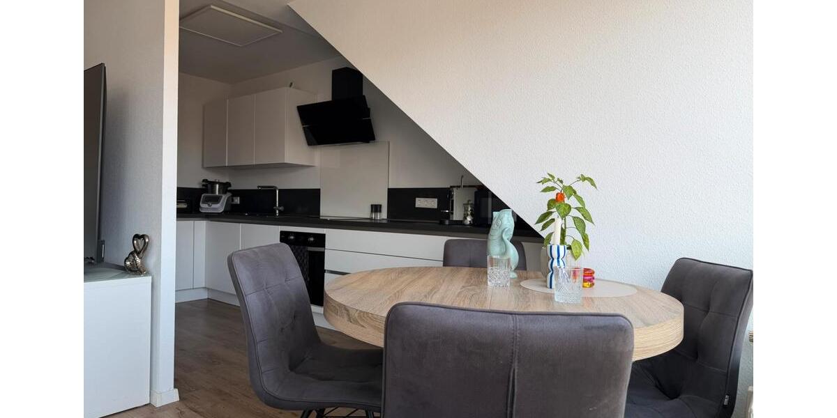 Dachgeschoßwohnung Duisburg Huckingen - 3 Zimmer, 70 m&sup2;, 230.000&euro; | Angebot:27213800