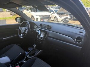 Suzuki Vitara 1.4 Comfort A/T Hybrid +CarPlay+LED+Iso+ 81.468 km 17.890 &euro; Meerbusch 40667