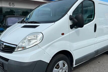 Opel Vivaro 98.147 km 5.990 &euro; Neuss 41469