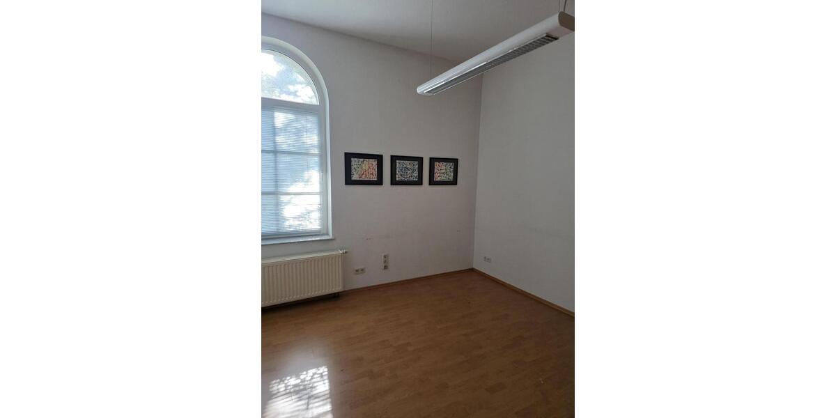 Gewerbeobjekt Düsseldorf Stadtbezirk 3 - 2.800&euro; | Angebot:25309915