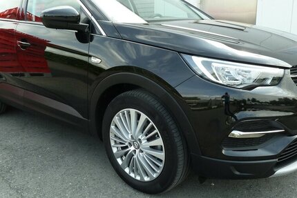 Opel Grandland X Innovation Klimaautomatik Navi Alu18´´ 110.000 km 14.900 &euro; Ratingen 40885
