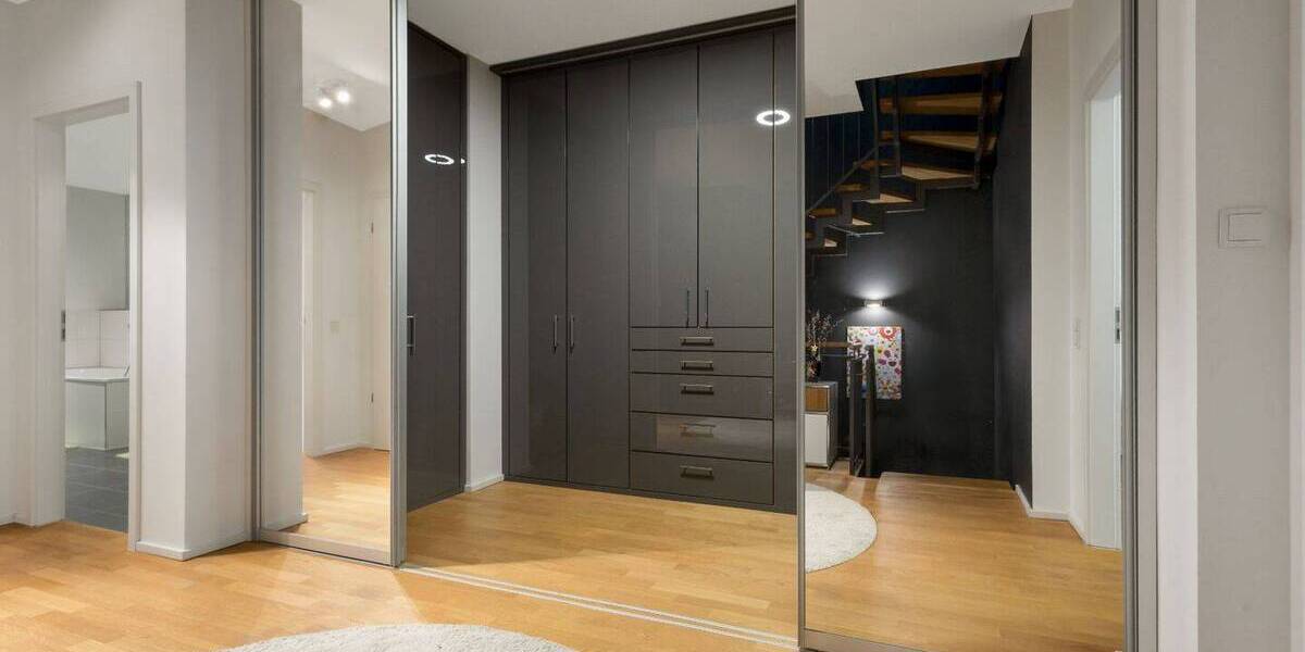 Reihenmittelhaus Düsseldorf Pempelfort - 4 Zimmer, 225 m&sup2;, 1.800.000&euro; | Angebot:25997196