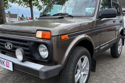 Lada Taiga 30.000 km 14.850 &euro; mettmann 40822