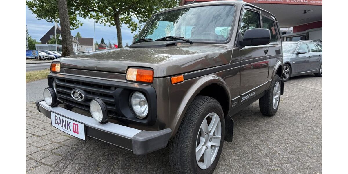 Lada Taiga 30.000 km 14.850 &euro; mettmann 40822