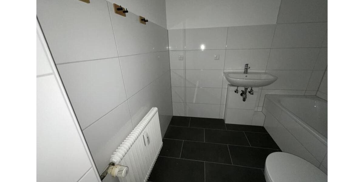 Etagenwohnung Duisburg Duisburg-Mitte - 3 Zimmer, 80 m&sup2;, 729&euro; | Angebot:22940570