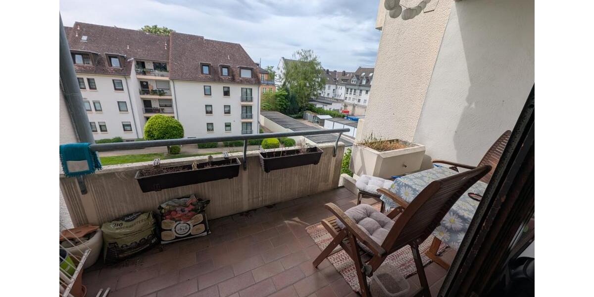 Etagenwohnung Düsseldorf Oberbilk - 2 Zimmer, 60 m&sup2;, 1.390&euro; | Angebot:26411570