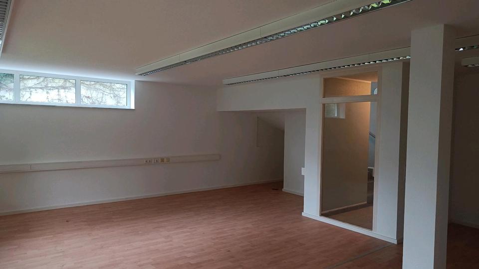Gewerbeobjekt Düsseldorf Stadtbezirk 7 - 975&euro; | Angebot:23097462