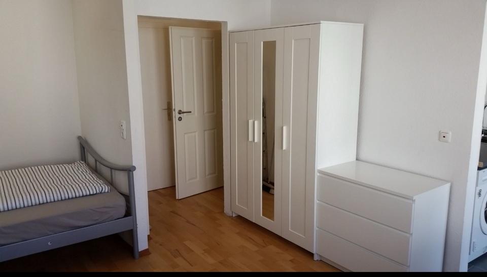 Etagenwohnung Essen Südviertel - 1 Zimmer, 27 m&sup2;, 850&euro; | Angebot:25916574