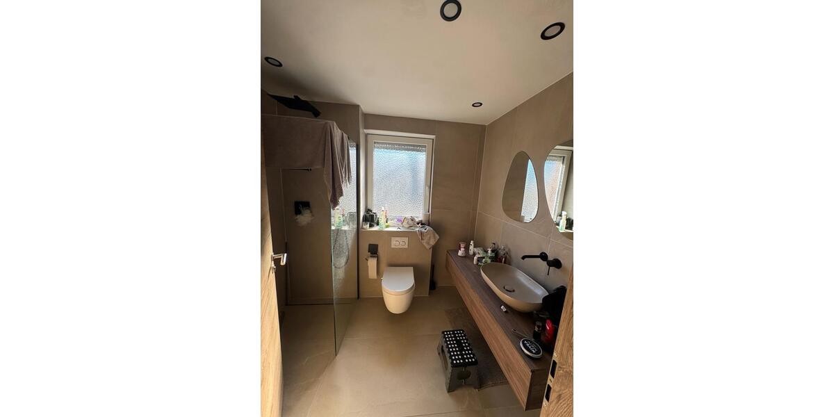 Etagenwohnung Duisburg Beeck - 4.5 Zimmer, 88 m&sup2;, 1.400&euro; | Angebot:27542468