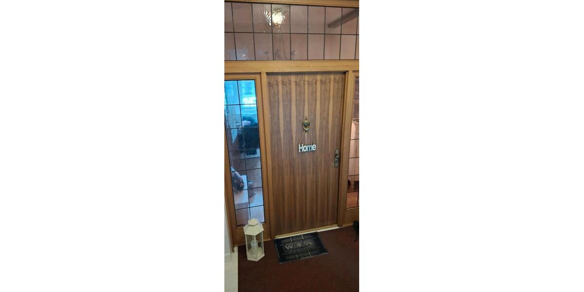 Etagenwohnung Essen Stadtbezirk V - 1 Zimmer, 95 m&sup2;, 930&euro; | Angebot:27545420