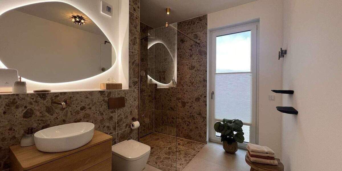 Etagenwohnung Düsseldorf Heerdt - 2 Zimmer, 55 m&sup2;, 1.300&euro; | Angebot:25739033