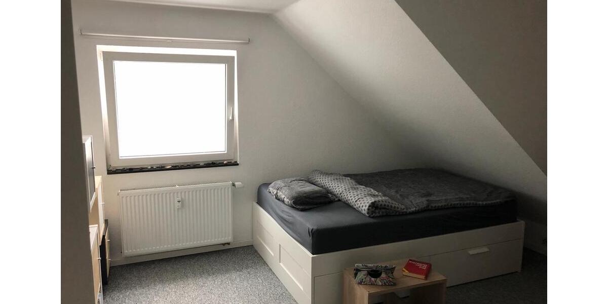 Dachgeschoßwohnung Haan - 4 Zimmer, 100 m&sup2;, 1.250&euro; | Angebot:25962529
